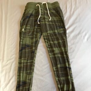 TYC jogger leggings in camo